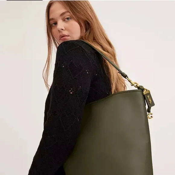 💰SOLD - CH726 - Coach Dakota Bucket Bag - Picture 13 of 14